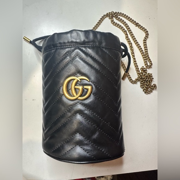 Gucci Black Quilted Crossbody with Gold GG Logo - Picture 1 of 7
